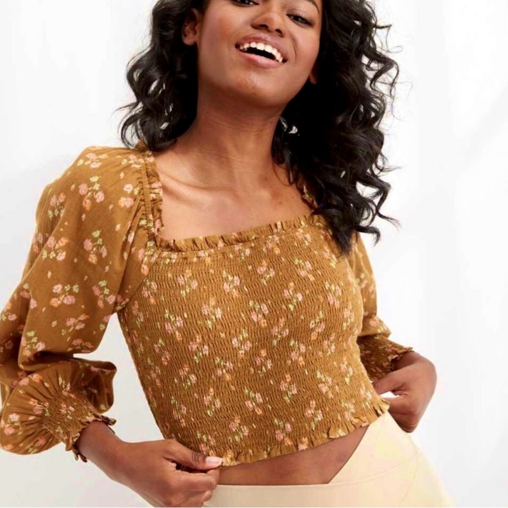 Aerie long sleeve floral smocked top